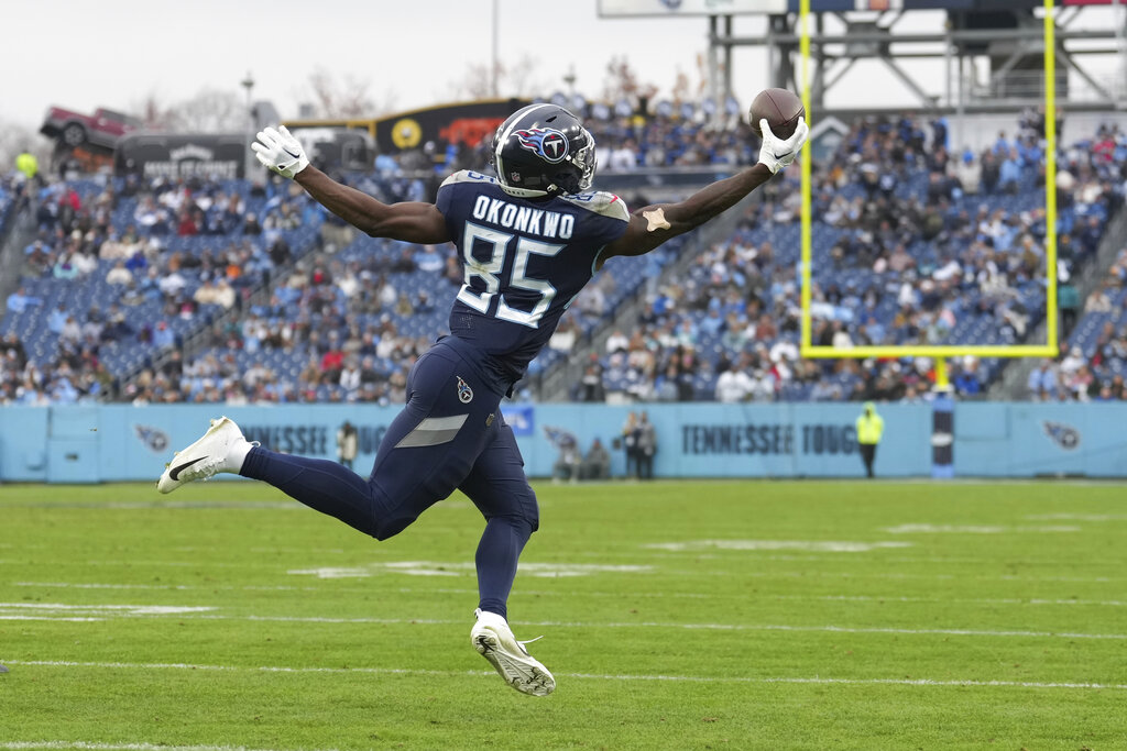 Top Fantasy Football Streaming Tight Ends for Week 15 Playoffs (Chigoziem Okonkwo Bursts Onto the Scene)