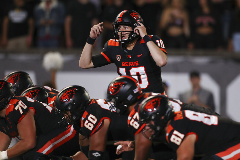 Las Vegas Bowl 2022: Florida vs Oregon State Kickoff Time, TV Channel, Betting, Prediction & More