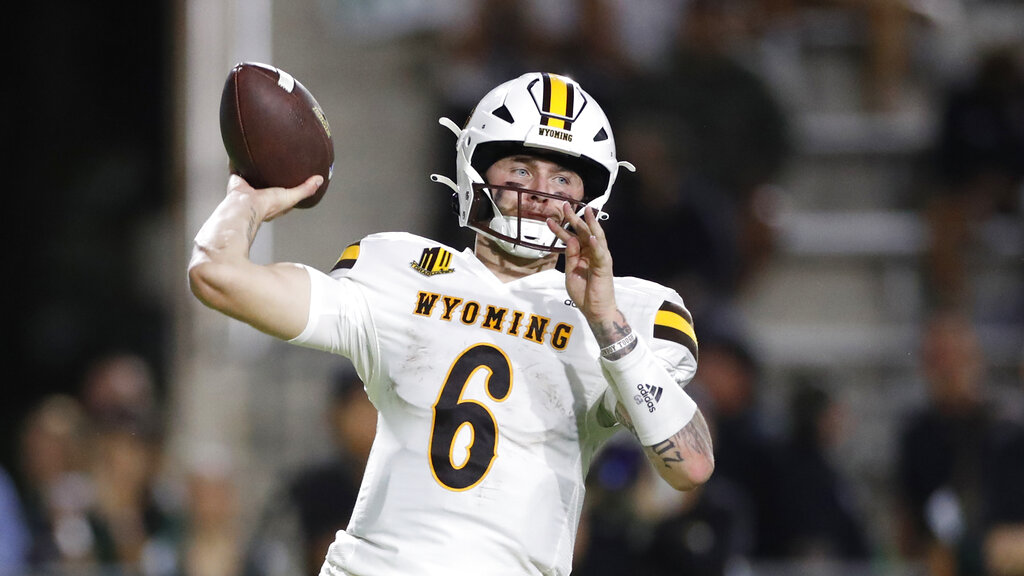 Arizona Bowl 2022: Ohio vs Wyoming Kickoff Time, TV Channel, Betting, Prediction & More