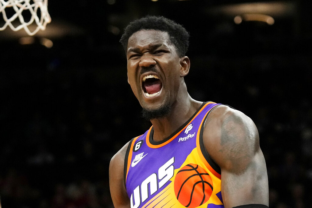 3 Best Prop Bets for Lakers vs Suns on Dec. 19 (Deandre Ayton Dominates in Return)