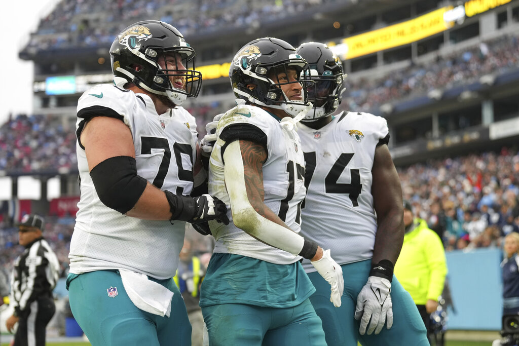 Week 16 Thursday Night Football Fantasy Picks: Start 'Em, Sit 'Em for Jaguars vs Jets (Play This Elite TE Option)