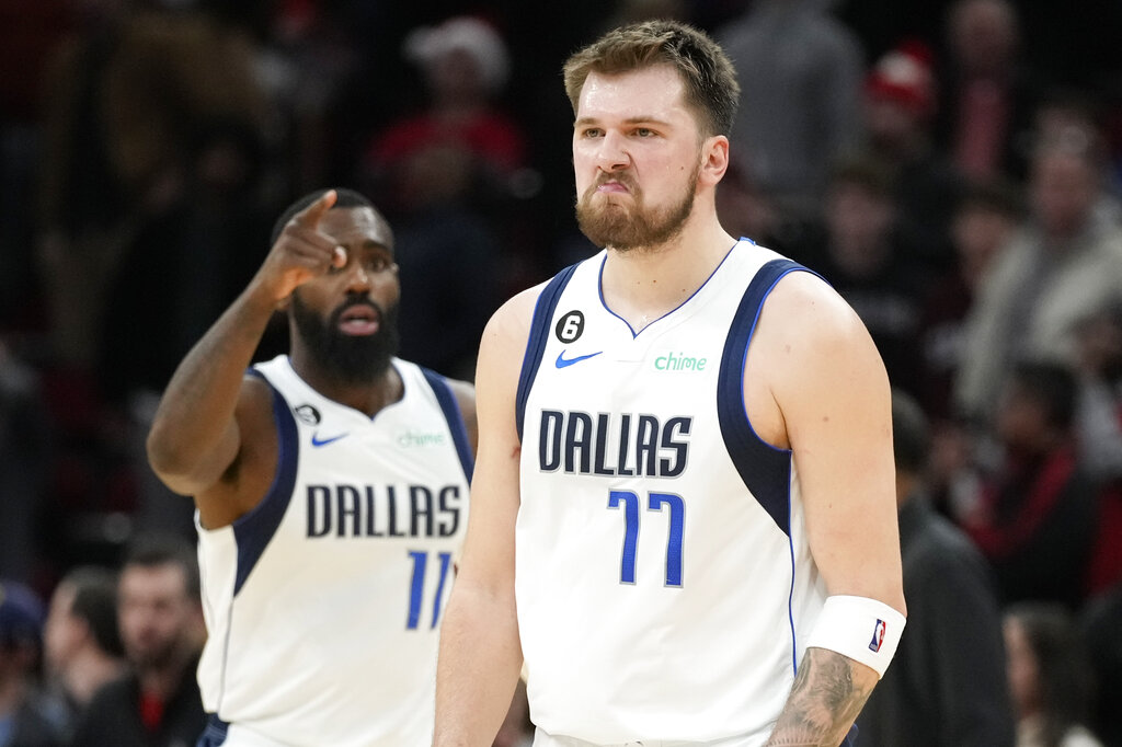 Mavericks vs. Lakers Prediction, Odds & Best Bet for December 25 (Dallas Sends Fans Home Happy on Christmas Day)