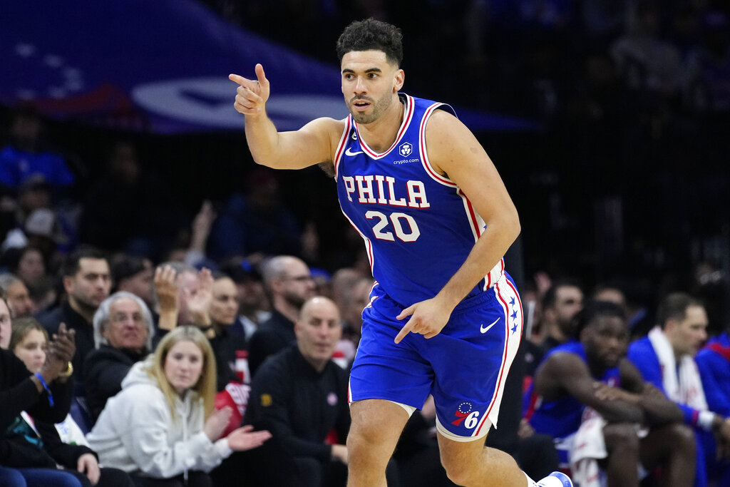 3 Best Prop Bets for 76ers vs Knicks Christmas Game on Dec. 25 (Georges Niang Lets it Rain From Deep)