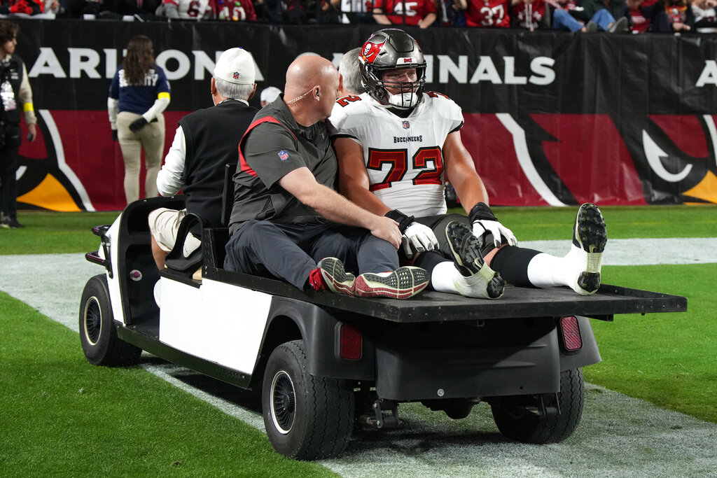 Buccaneers Suffer Brutal Injury to Offensive Line During Sunday Night Football