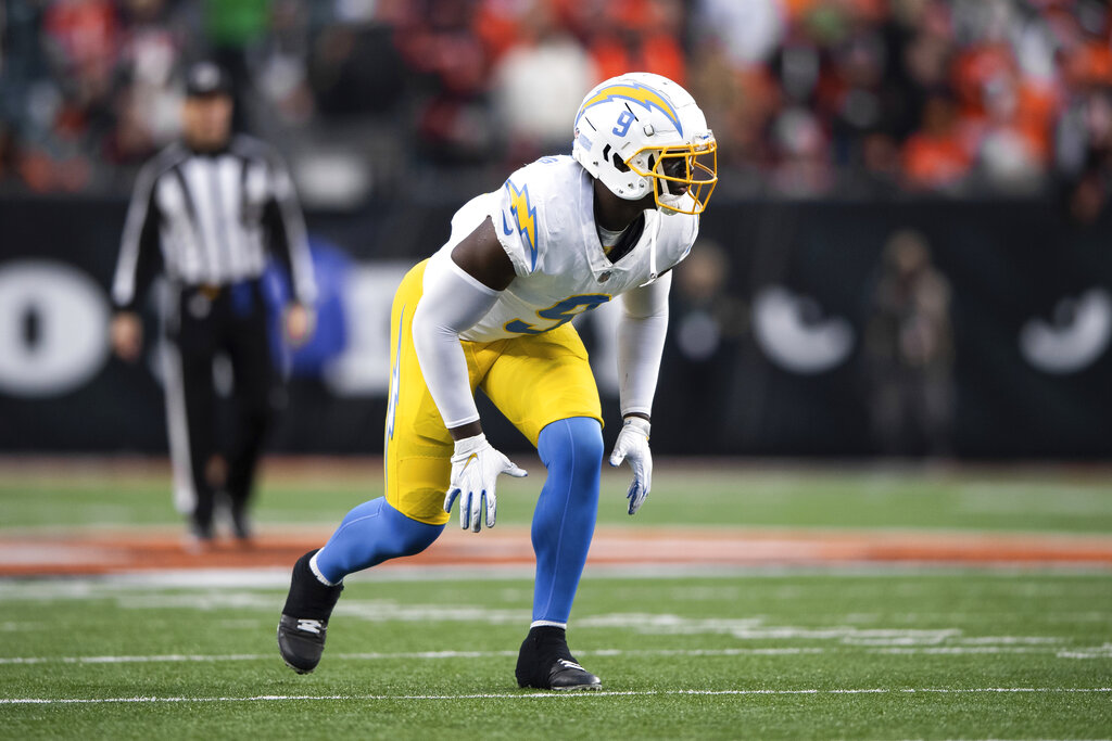 Top Fantasy Football Streaming Defenses for Week 17 Playoffs (Ride Surging Chargers in Battle of LA)