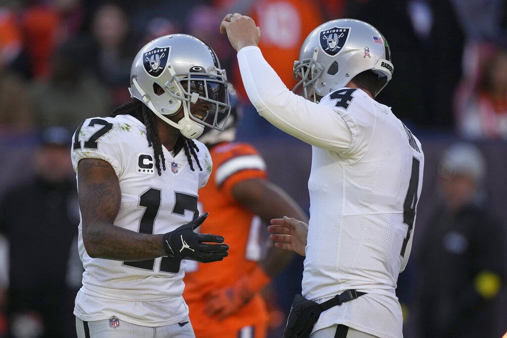 Davante Adams Gives Important Update on Raiders' Future Amidst Derek Carr Drama