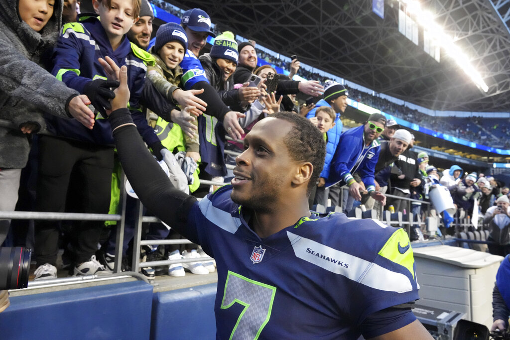 Seahawks Fans Show Thanks to Lions With Amazing Charitable Gesture