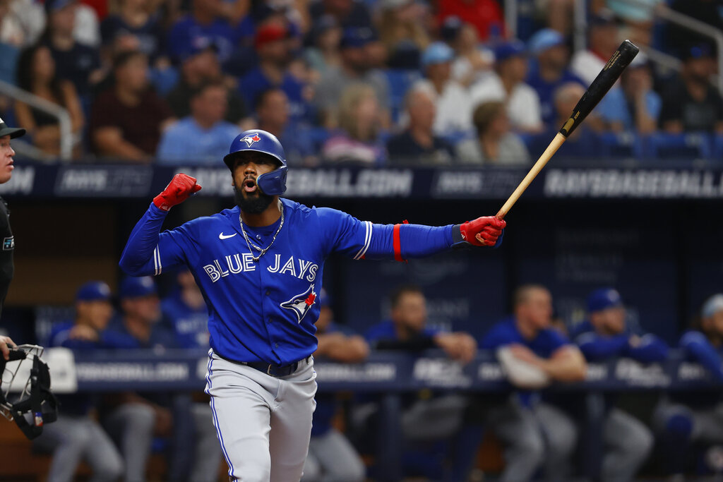 Mariners and Teoscar Hernandez Reveal Significant Gap in Arbitration