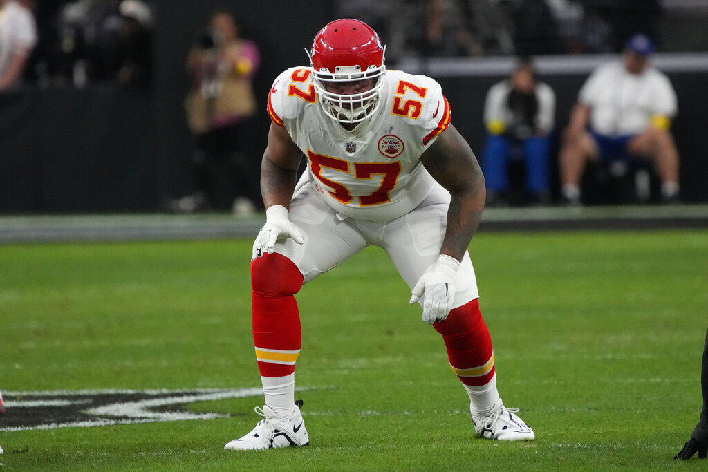 10 Best NFL Free Agent Offensive Linemen in 2023