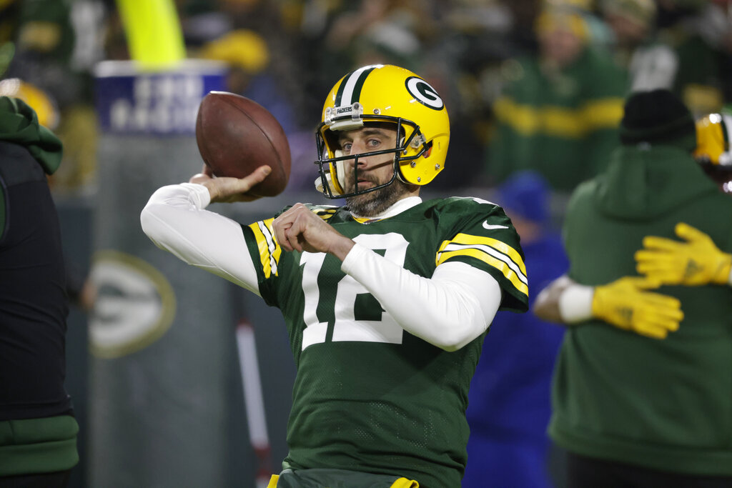 Davante Adams Hints at Possible Aaron Rodgers Trade to Raiders 