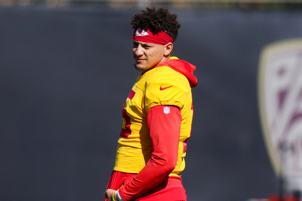 Chiefs Get Massive Patrick Mahomes Injury Update Ahead of Super Bowl