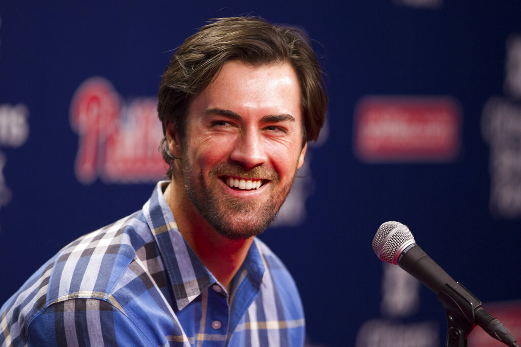 Padres Get Encouraging Update on Cole Hamels’ Comeback