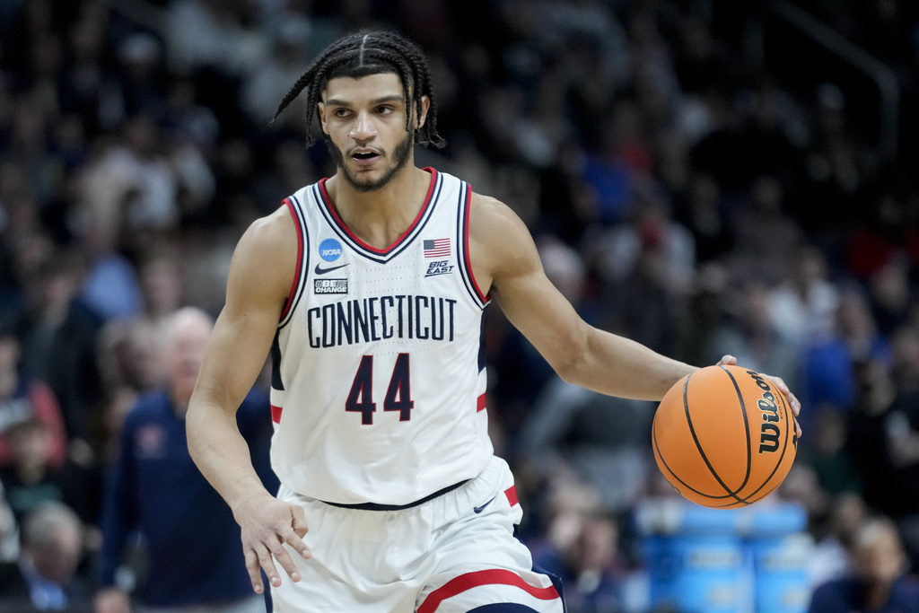 3 Best Prop Bets for UConn vs San Diego State NCAA Championship Game (Andre Jackson Jr Steps Up in the Paint)