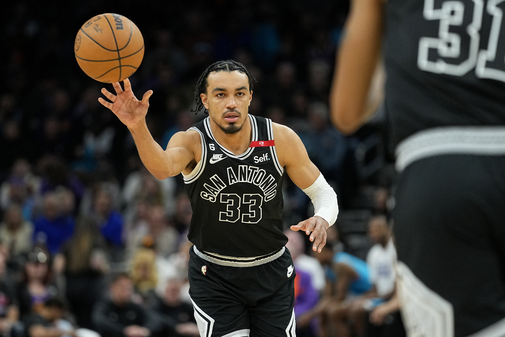 Spurs vs. Trail Blazers Prediction, Odds & Best Bet for April 6 (San Antonio Earns Reluctant Win)