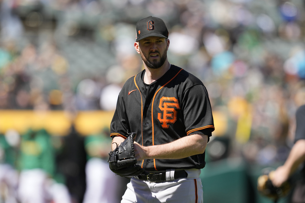 Giants vs Pirates Prediction, Odds & Best Bet for July 16 (Giants Complete Sweep)