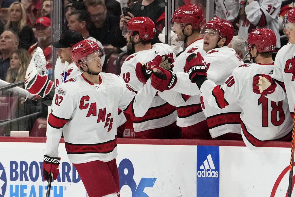 Carolina Hurricanes vs. New Jersey Devils NHL Playoffs Second Round Game 4  odds, tips and betting trends