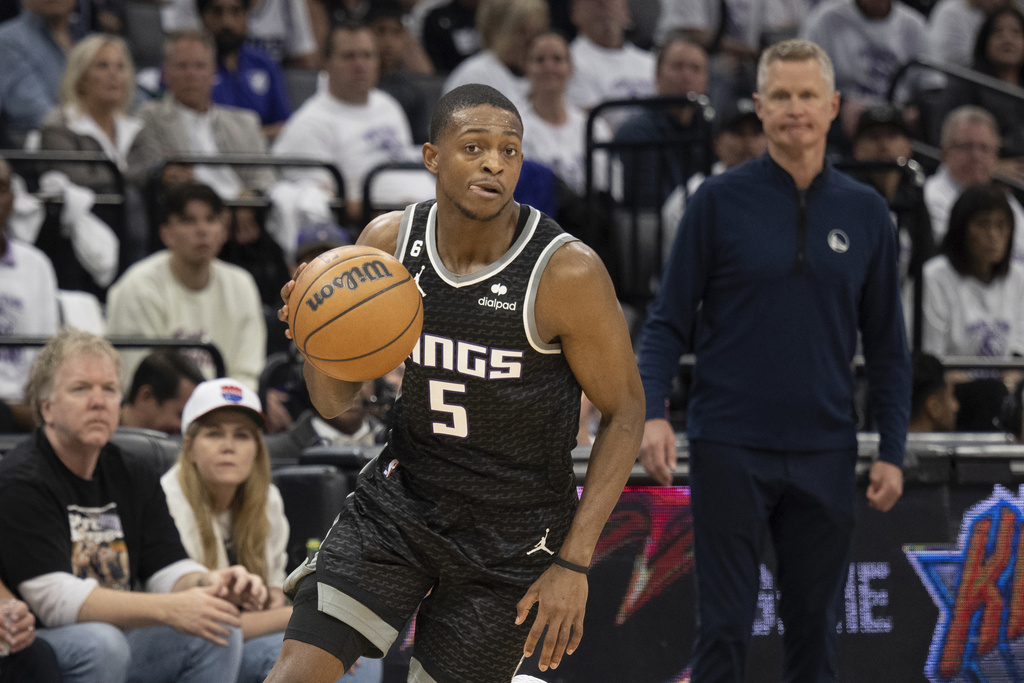 3 Best Prop Bets for Warriors vs Kings NBA Game 2 on April 17 (Fox's Encore Performance Doesn't Disappoint)