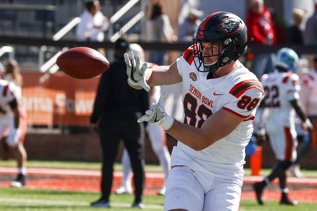 Luke Musgrave Complete NFL Draft Profile (Pass-Catching TE Full of Potential and Risk)