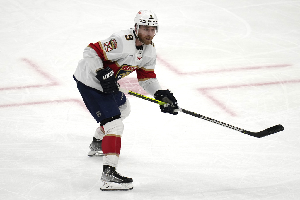 3 Best Prop Bets for Panthers vs Maple Leafs Game 1 on May 2 (Trust Sam Bennett to Stay Hot on the Road)