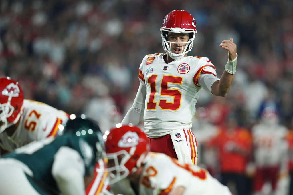 Full Chiefs Schedule for 2023-24 NFL Season (Home/Away Games, Primetime  Matchups and Week 1 Opponent)