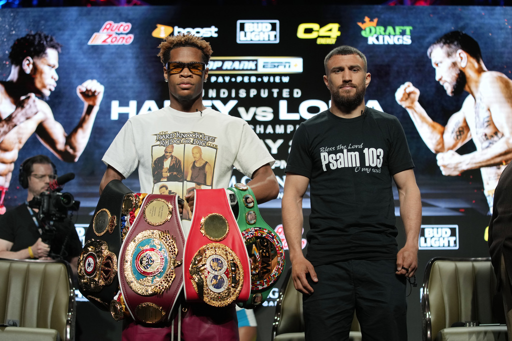 What Time Does Devin Haney vs Vasyl Lomachenko Boxing Match Start? Fight Schedule by Time Zones