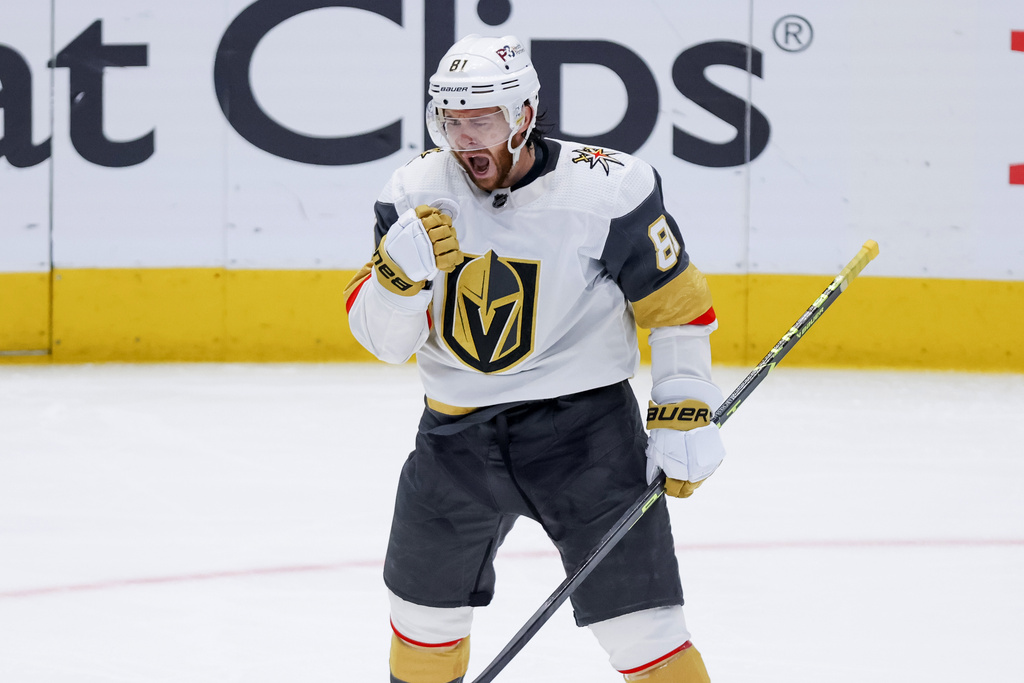 Golden Knights Hockey Scores Big In Las Vegas