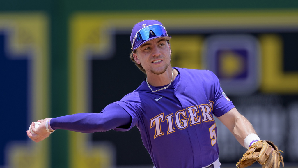 Kentucky vs LSU Prediction, Odds & Best Bet for Super Regionals Game 1 (Back a High-Scoring Contest in Baton Rouge)