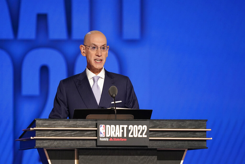Bilal Coulibaly 2023 NBA Draft Profile (Combine Results, Measurements and Scouting Report for Fast-Rising Prospect)