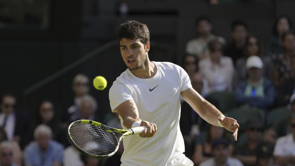 Carlos Alcaraz vs Daniil Medvedev Prediction, Odds & Best Bet for 2023 Wimbledon Semifinals (Alcaraz Takes Control)