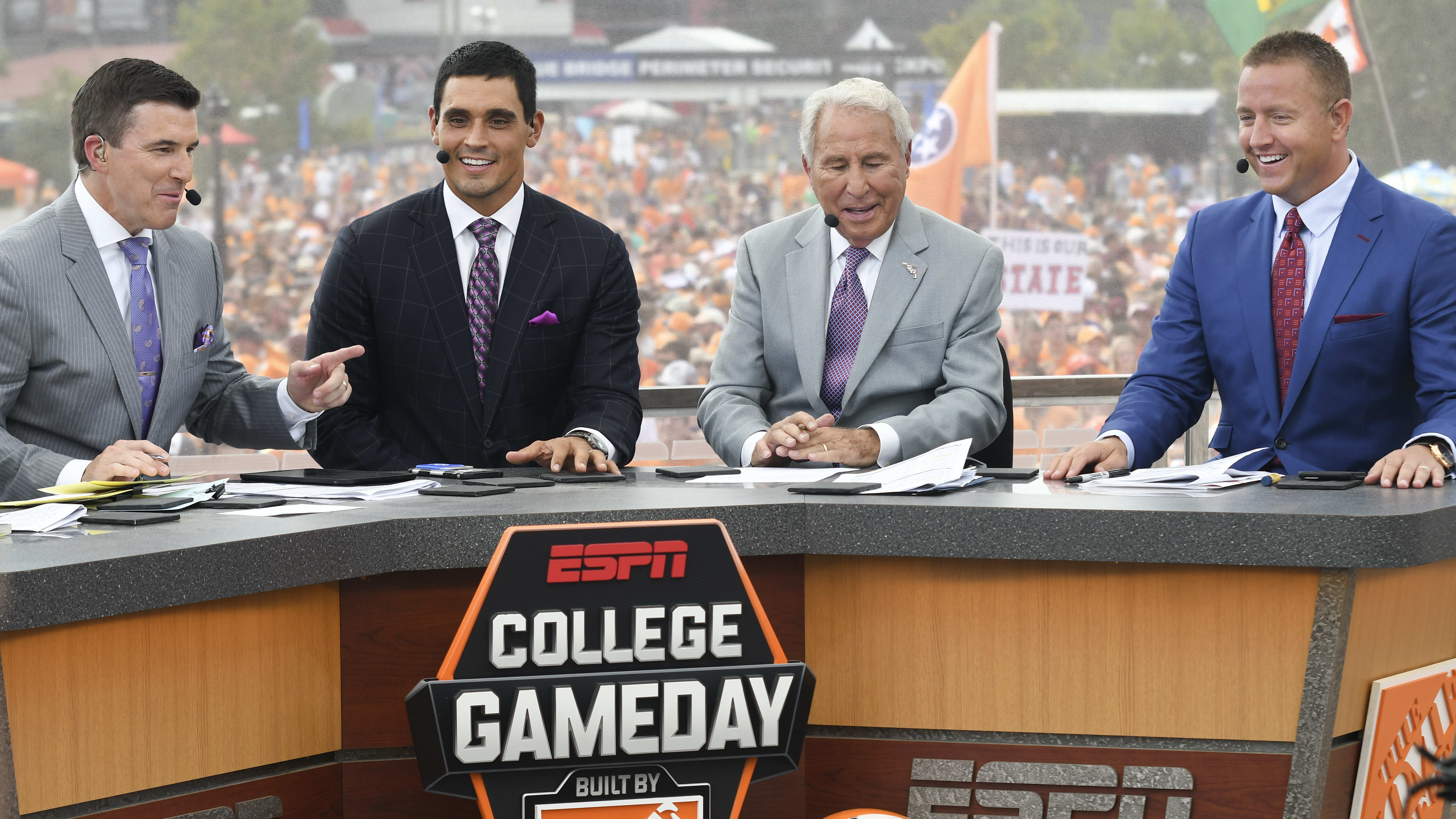 ESPN College GameDay Crew Picks and Predictions for Week 5 With Guest Picker Harris English