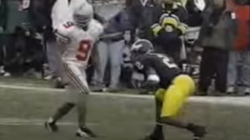 VIDEO: Remembering When Charles Woodson and David Boston Fought During  Michigan vs Ohio State 1997 Matchup